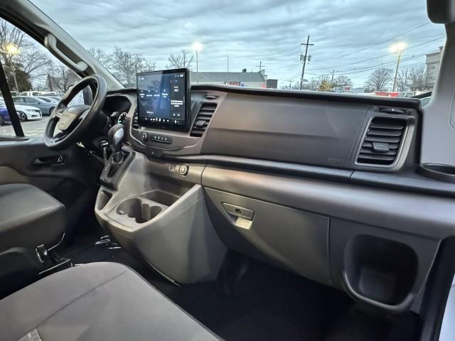 Photo of 2022 Oxford White Ford Transit-350
