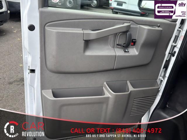 Photo of 2022 White Chevrolet Express 3500