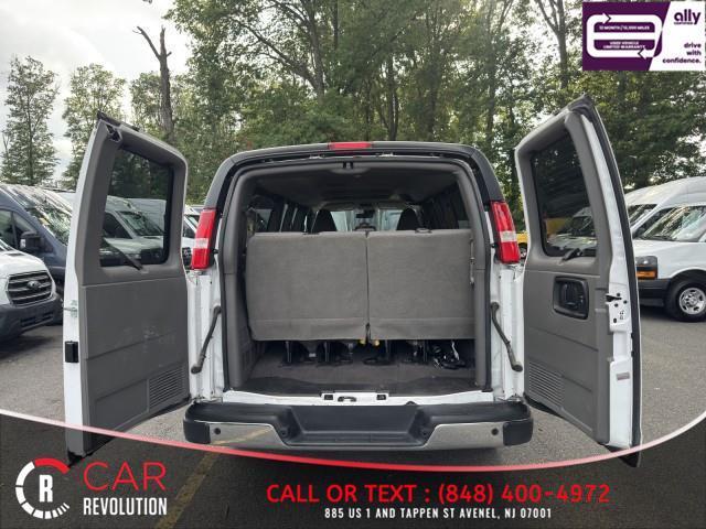 Photo of 2022 White Chevrolet Express 3500