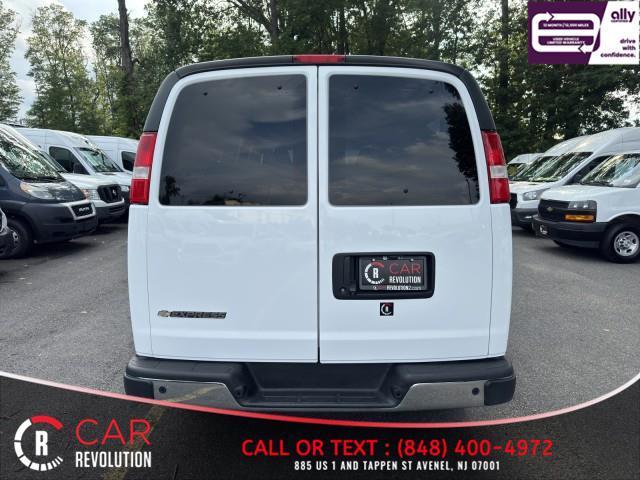 Photo of 2022 White Chevrolet Express 3500