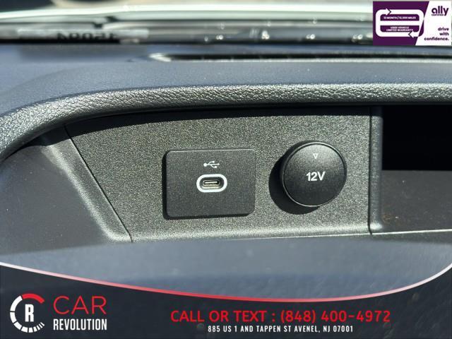 Photo of 2024 White Ford Transit-350