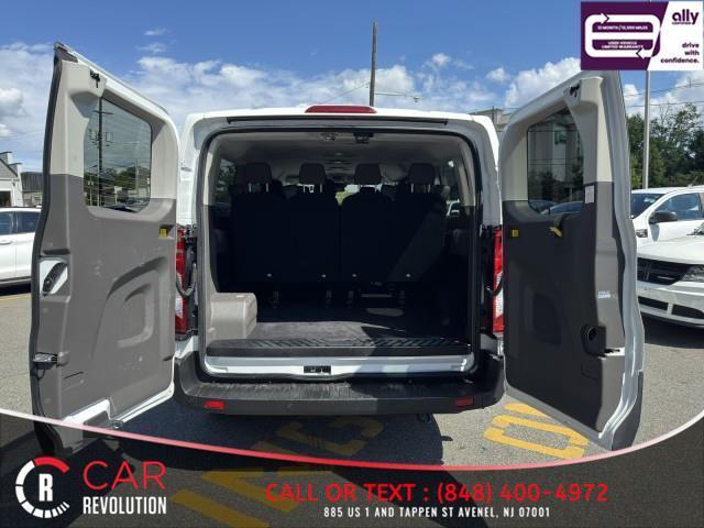 Photo of 2024 White Ford Transit-350