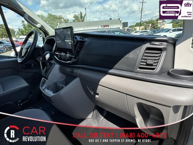 Photo of 2024 White Ford Transit-350