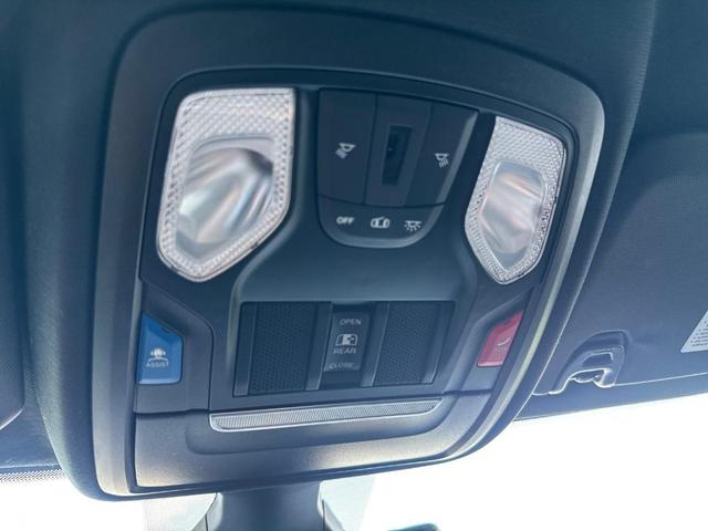 Photo of 2022 Granite Crystal Clearcoat Metallic RAM 3500