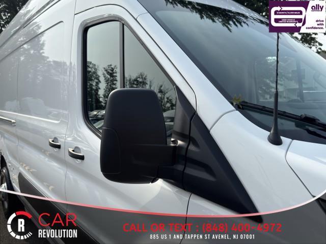 Photo of 2024 White Ford Transit-350
