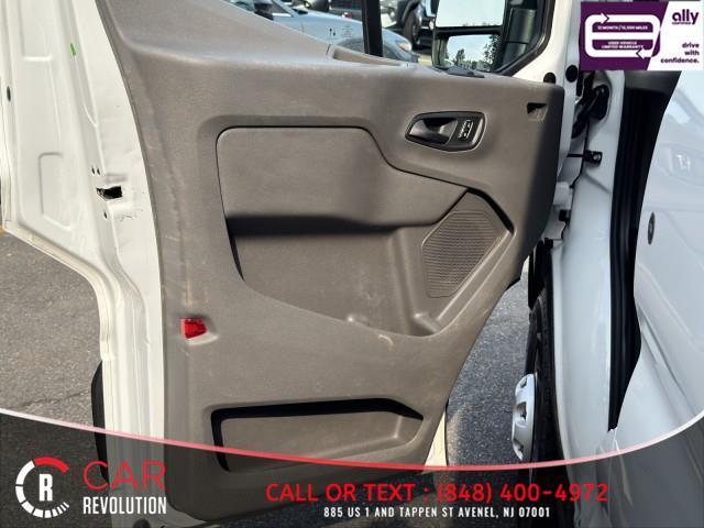 Photo of 2024 White Ford Transit-350