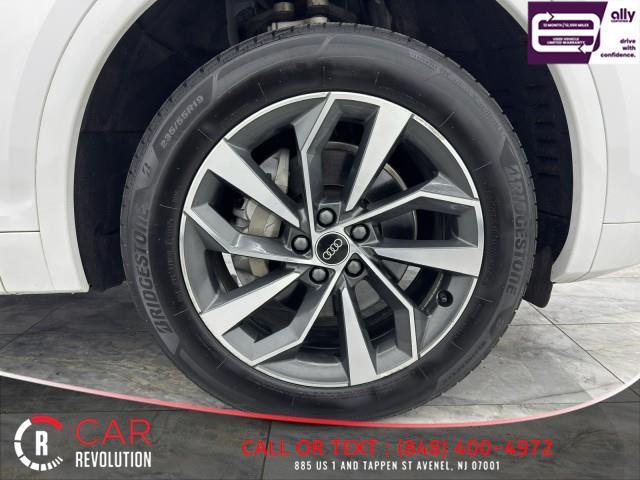 Photo of 2023 Ibis White Audi Q5