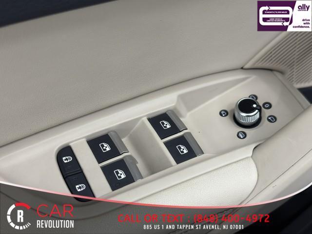 Photo of 2023 Ibis White Audi Q5