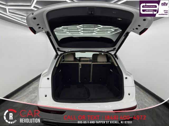 Photo of 2023 Ibis White Audi Q5