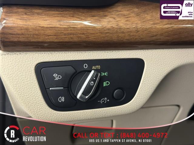 Photo of 2023 Ibis White Audi Q5