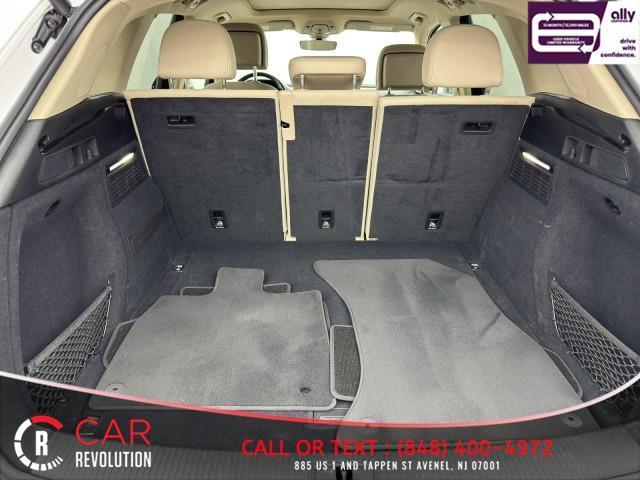 Photo of 2023 Ibis White Audi Q5