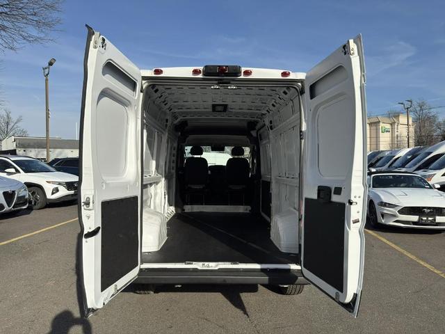 Photo of 2025 Bright White Clearcoat RAM ProMaster 2500