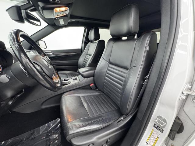 Photo of 2021 Bright White Clearcoat Jeep Grand Cherokee