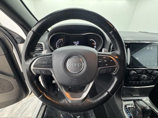 Photo of 2021 Bright White Clearcoat Jeep Grand Cherokee