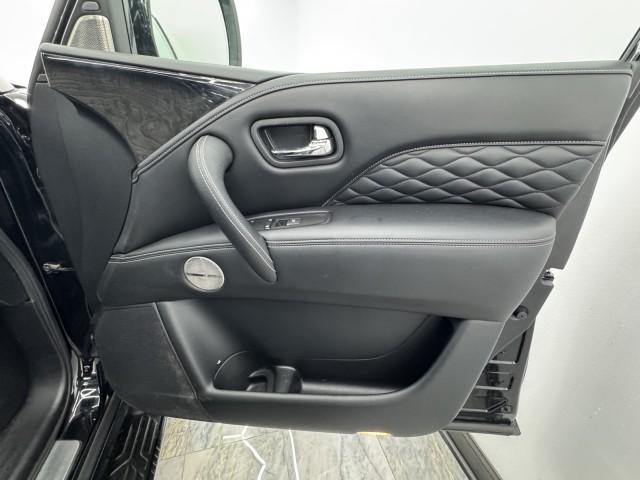 Photo of 2021 Black Obsidian INFINITI QX80