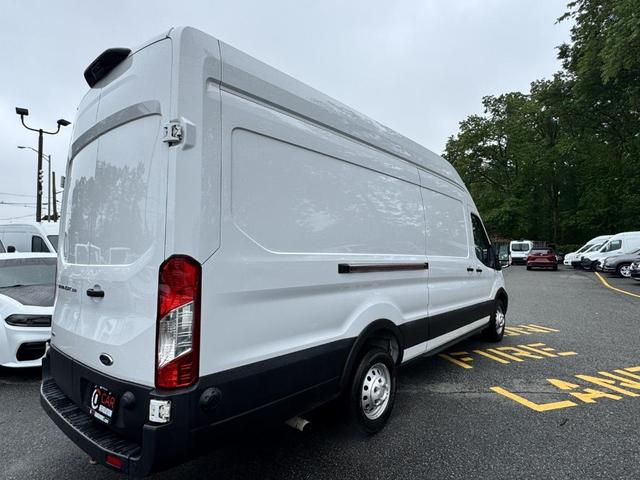 Photo of 2023 Oxford White Ford Transit-350