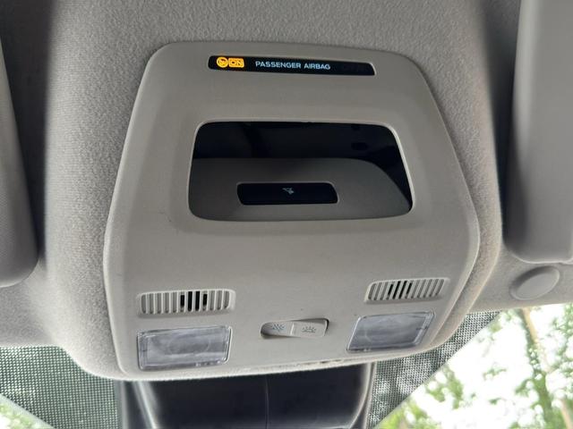 Photo of 2023 Oxford White Ford Transit-350