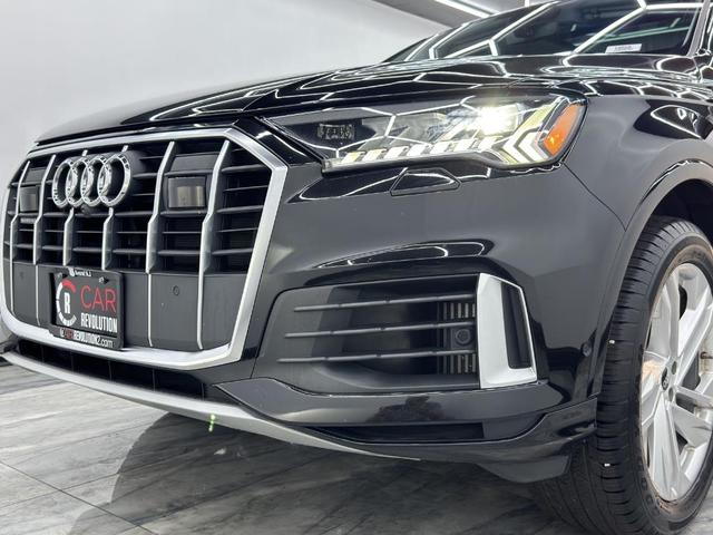 Photo of 2023 Mythos Black Metallic Audi Q7