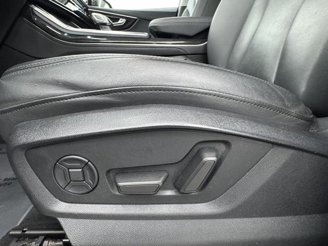 Photo of 2023 Mythos Black Metallic Audi Q7