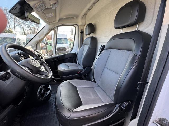 Photo of 2022 Bright White Clearcoat RAM ProMaster 3500