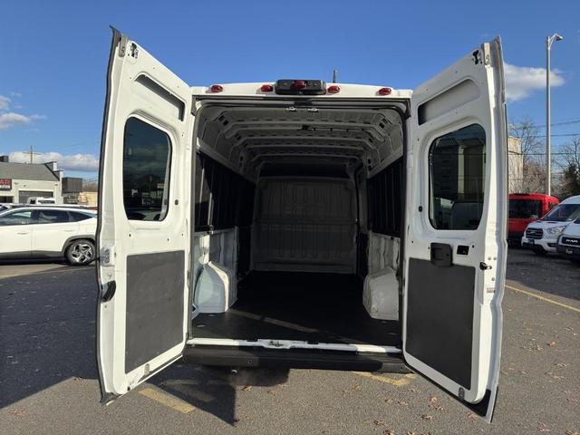Photo of 2022 Bright White Clearcoat RAM ProMaster 3500