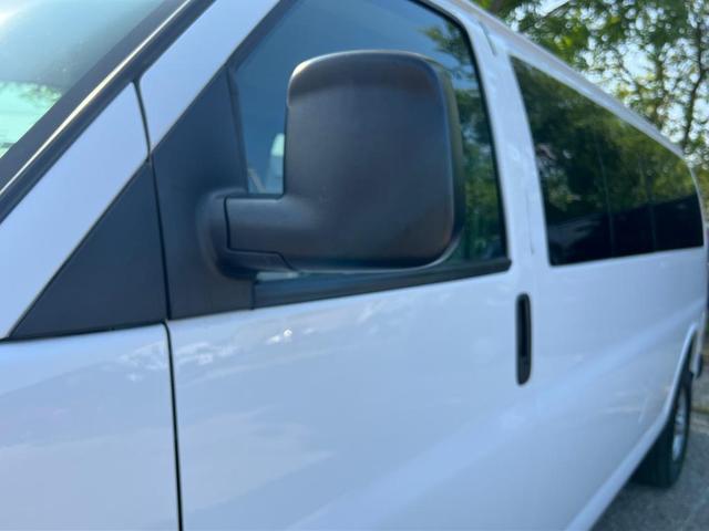 Photo of 2020 Summit White Chevrolet Express 3500