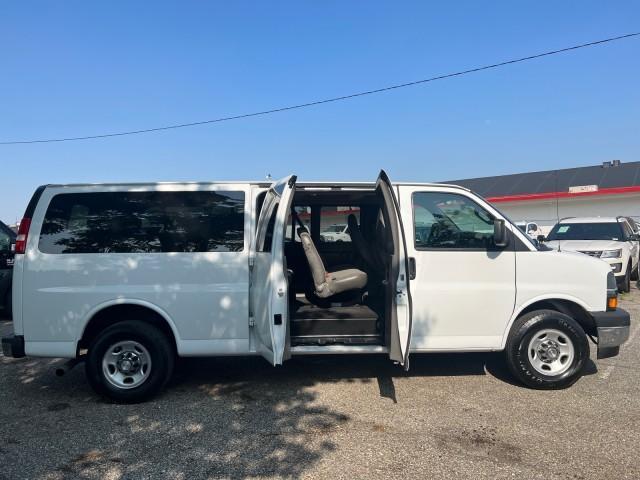 Photo of 2020 Summit White Chevrolet Express 3500