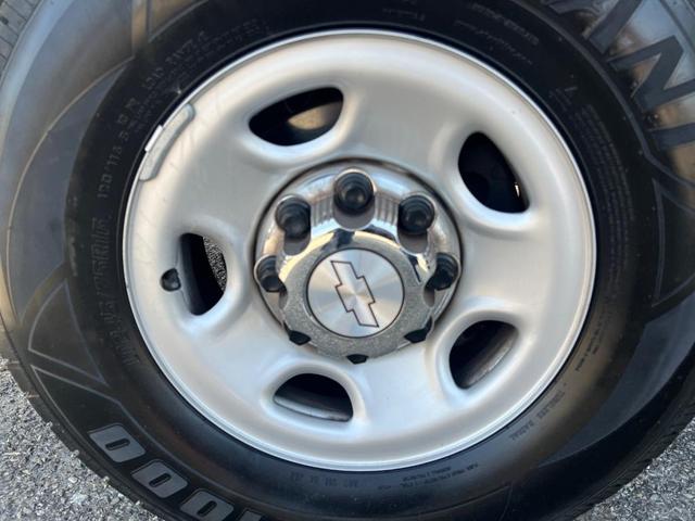 Photo of 2020 Summit White Chevrolet Express 3500