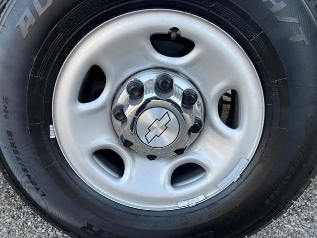 Photo of 2020 Summit White Chevrolet Express 3500