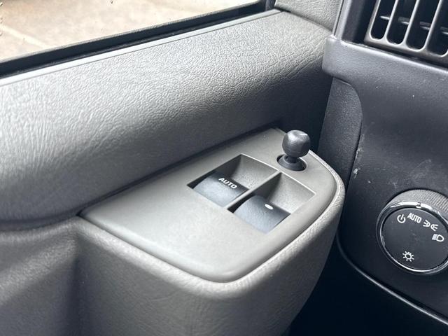 Photo of 2020 Silver Ice Metallic Chevrolet Express 3500