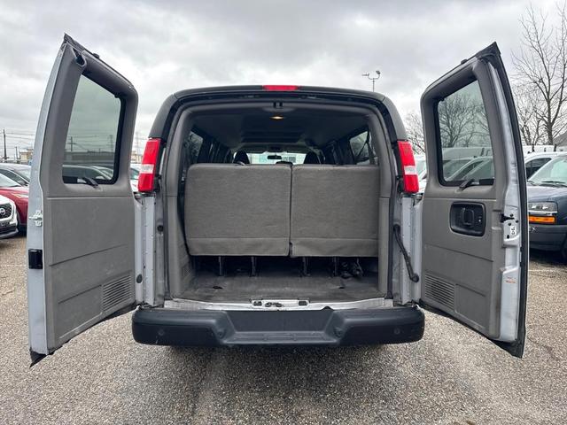 Photo of 2020 Silver Ice Metallic Chevrolet Express 3500