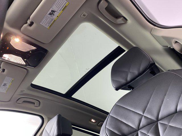 Photo of 2025 Gray BMW X7
