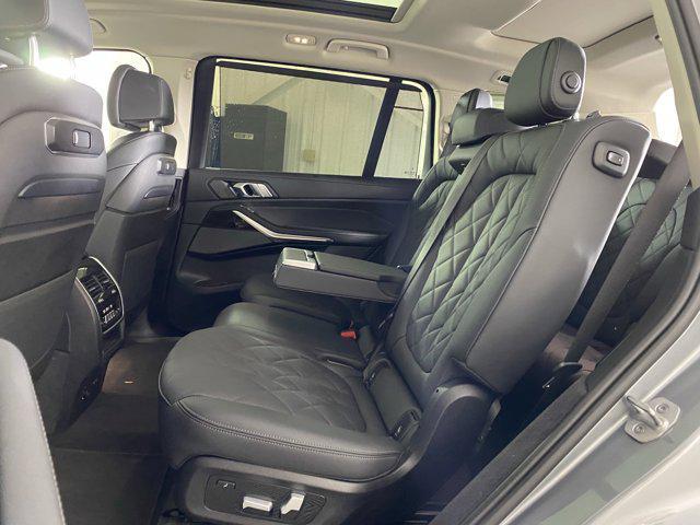 Photo of 2025 Gray BMW X7
