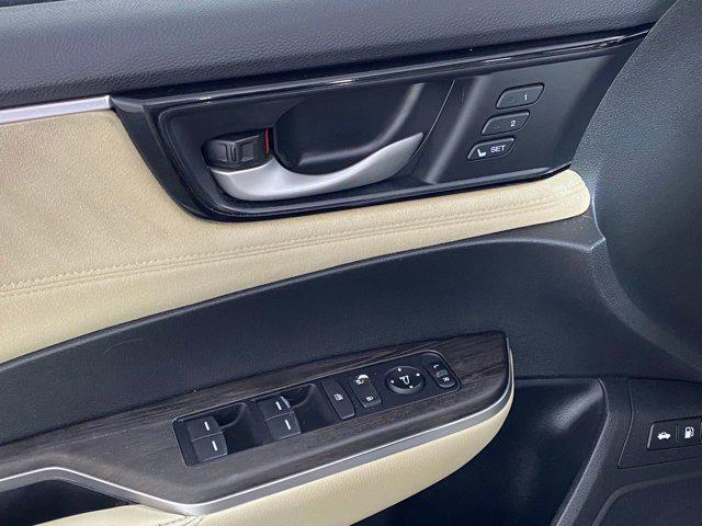 Photo of 2018 Crimson Pearl Honda Clarity Plug-In Hybrid