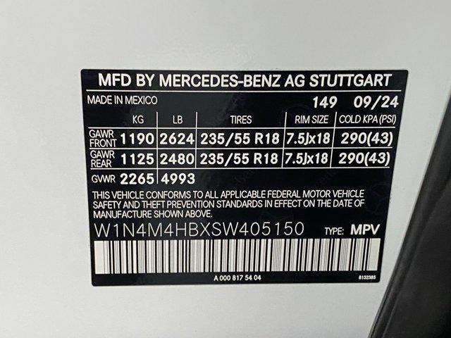 Photo of 2025 Polar White Mercedes-Benz GLB 250