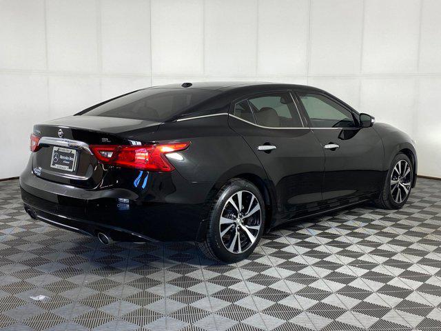 Photo of 2018 Super Black Nissan Maxima