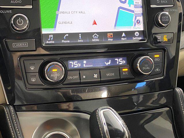 Photo of 2018 Super Black Nissan Maxima