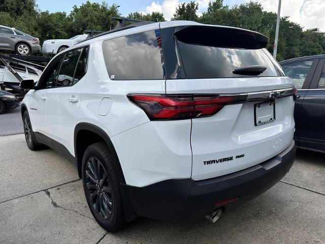 Photo of 2023 White Chevrolet Traverse
