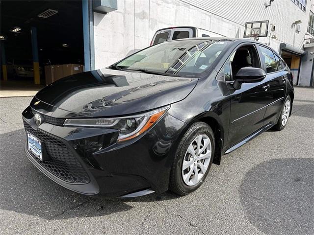 Photo of 2022 Black Toyota Corolla