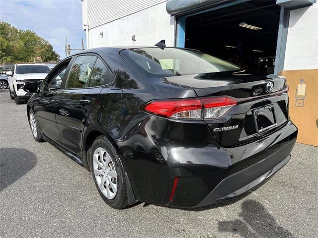 Photo of 2022 Black Toyota Corolla