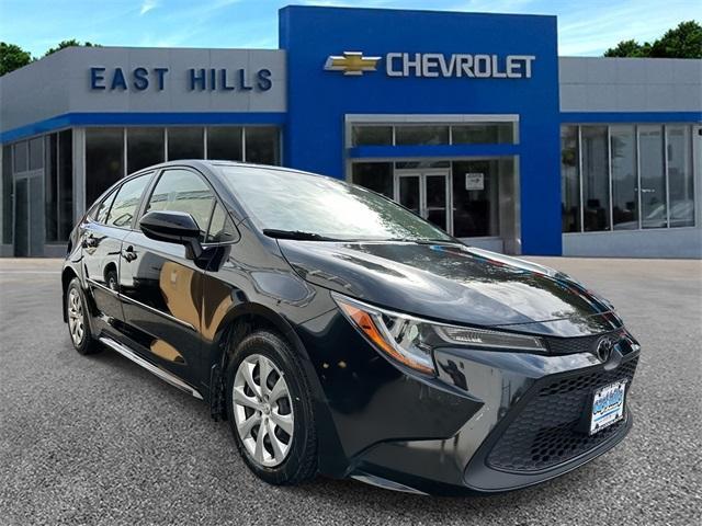 Photo of 2022 Black Toyota Corolla