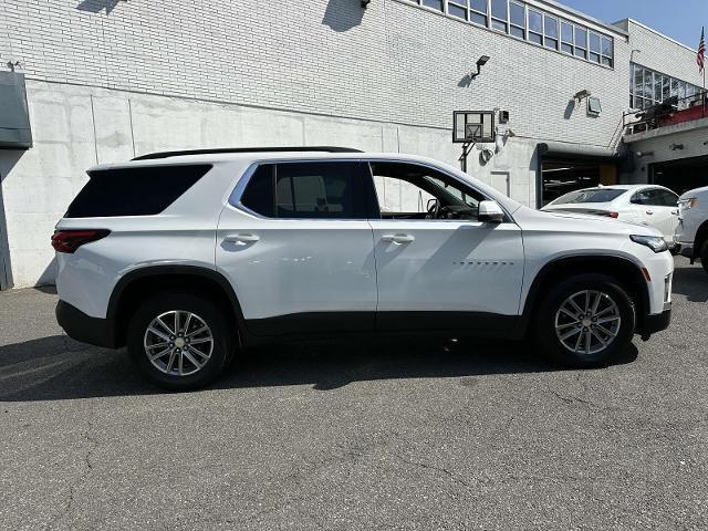 Photo of 2023 Summit White Chevrolet Traverse