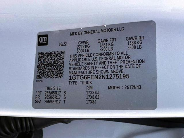 Photo of 2022 White GMC Canyon