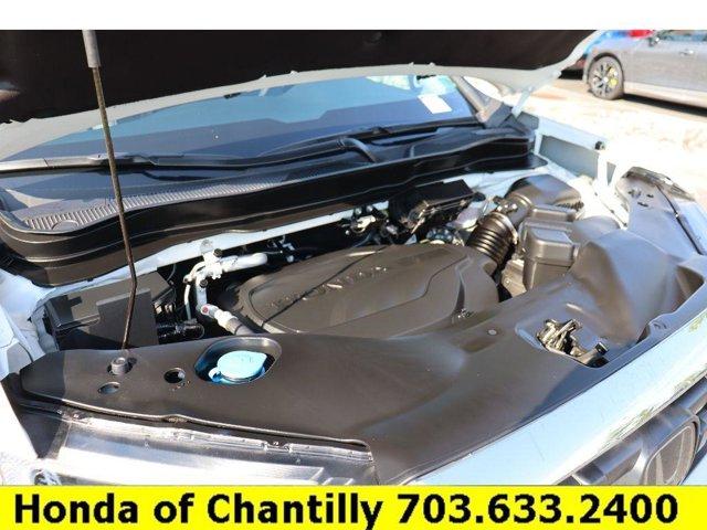 Photo of 2025 Platinum White Pearl Honda Ridgeline