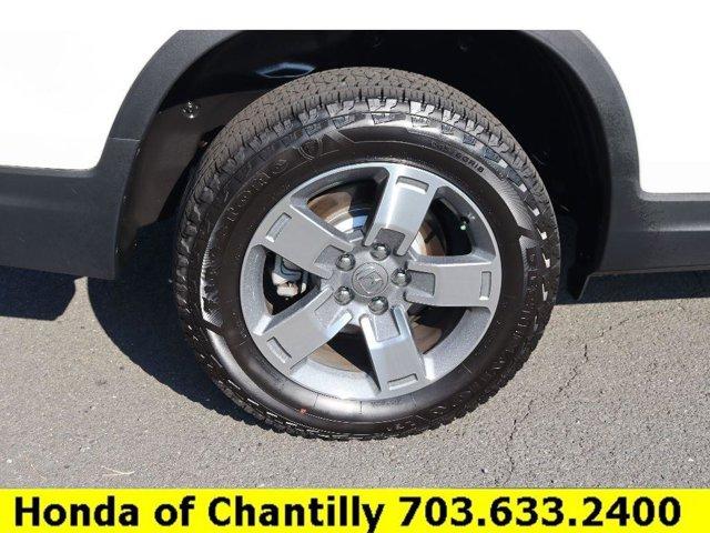 Photo of 2025 Platinum White Pearl Honda Ridgeline