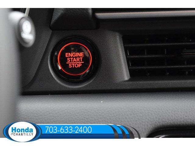 Photo of 2025 Sonic Gray Pearl Honda Pilot