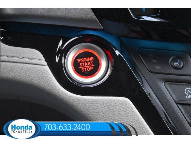 Photo of 2026 Radiant Red Metallic II Honda Odyssey