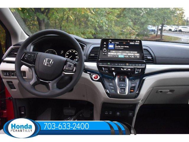 Photo of 2026 Radiant Red Metallic II Honda Odyssey