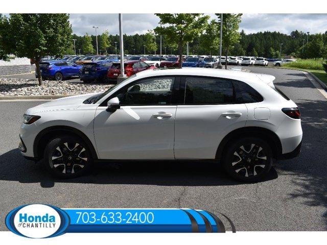 Photo of 2026 Platinum White Pearl Honda HR-V