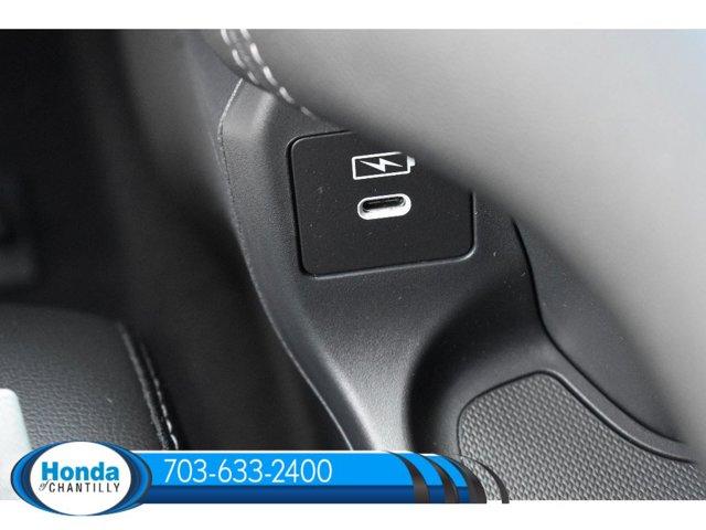 Photo of 2026 Platinum White Pearl Honda HR-V